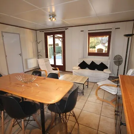 Villa Domaine: Seaside Retreat With Pool And Wi-fi Portiragnes