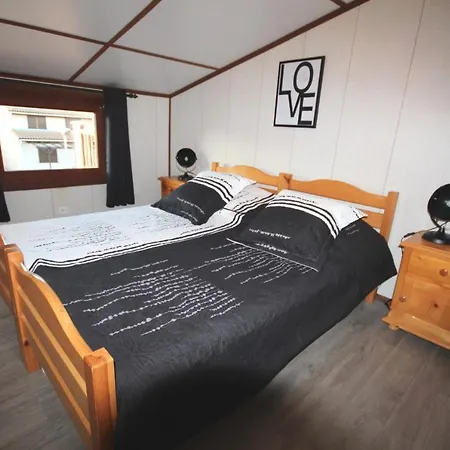 Domaine: Seaside Retreat With Pool And Wi-fi Villa Portiragnes