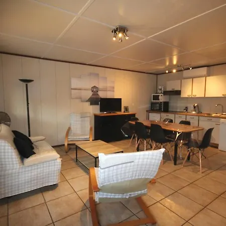 Domaine: Seaside Retreat With Pool And Wi-fi *